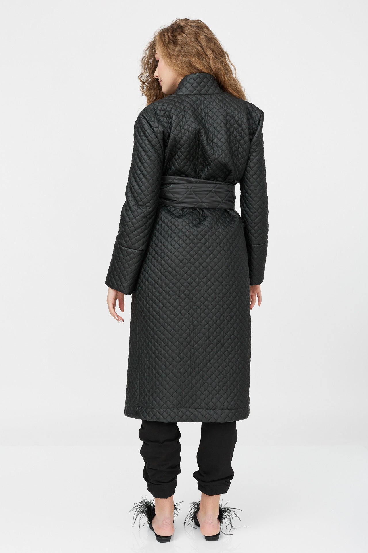 Palton damă negru tip kimono din piele ecologică matlasată