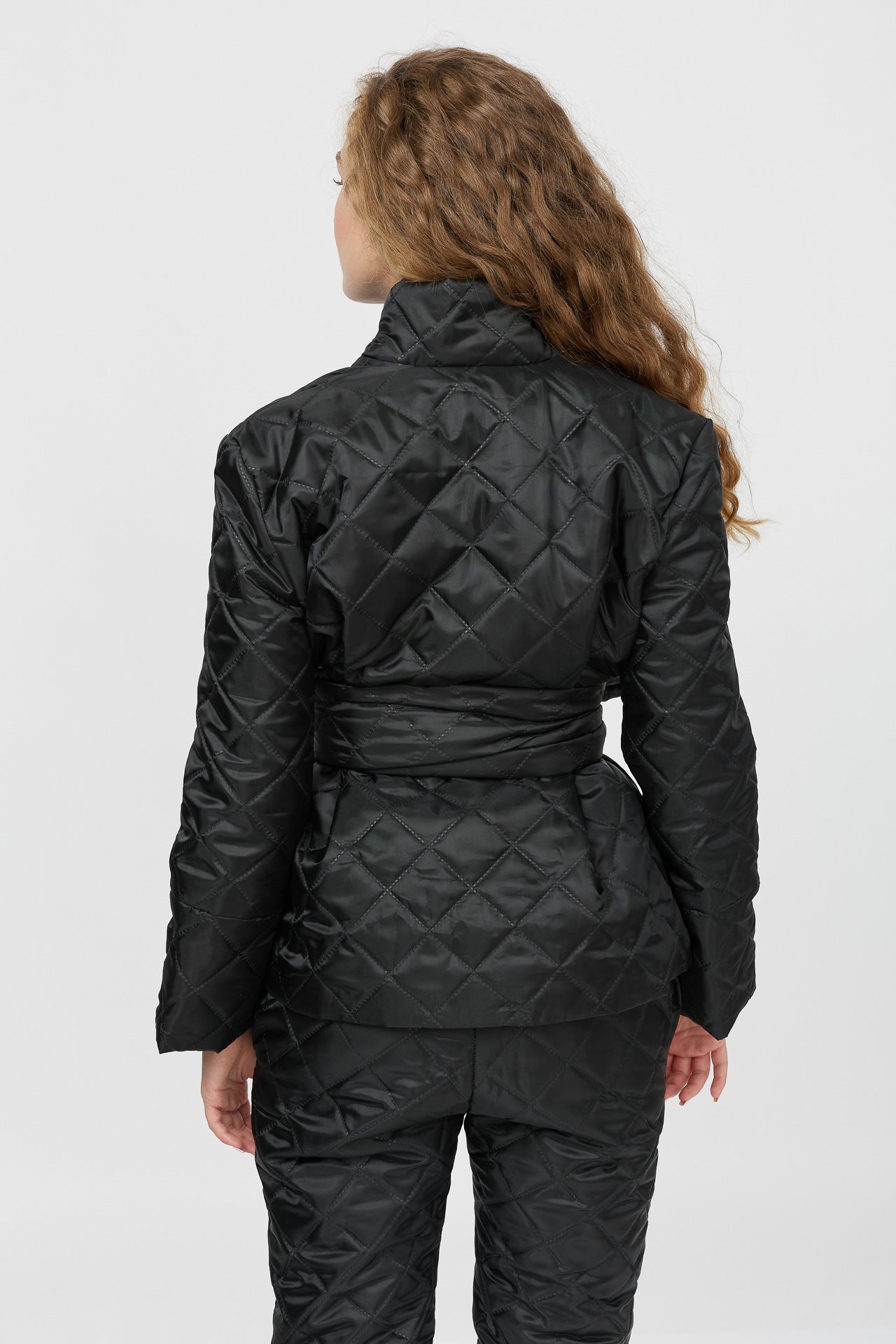 Sacou matlasat cu cordon