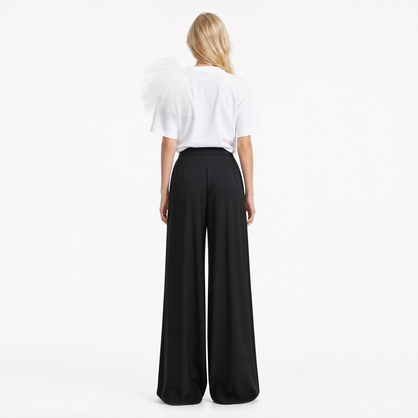 Tricou Alb Oversized Cu Aplicație Din Tulle
