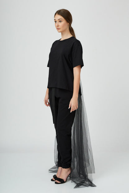 Tricou cu trena din tulle