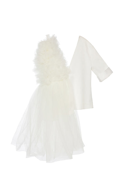 Rochie copii alba lunga tip sacou cu volanase si brosa