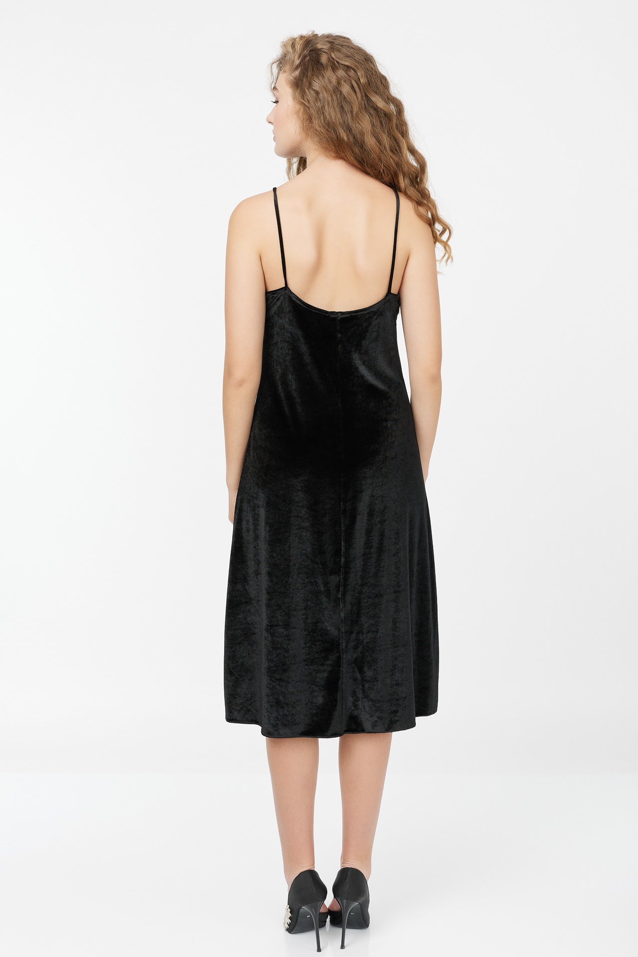 Rochie tip furou din catifea cu insertii din dantela